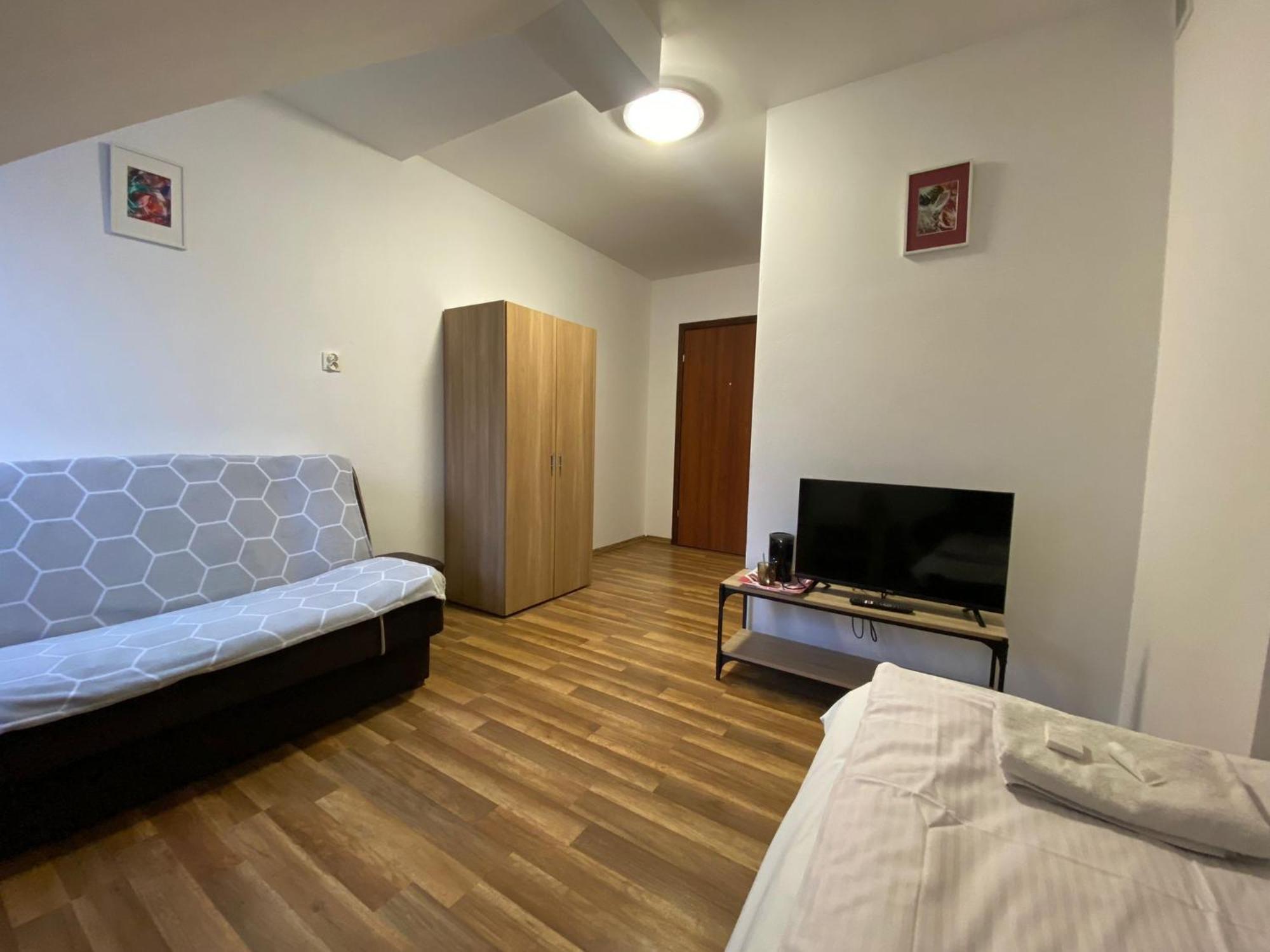 Ceglany Dworek Chojnow Buitenkant foto